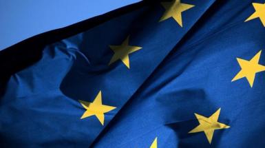 bandiera-europa con sfondo